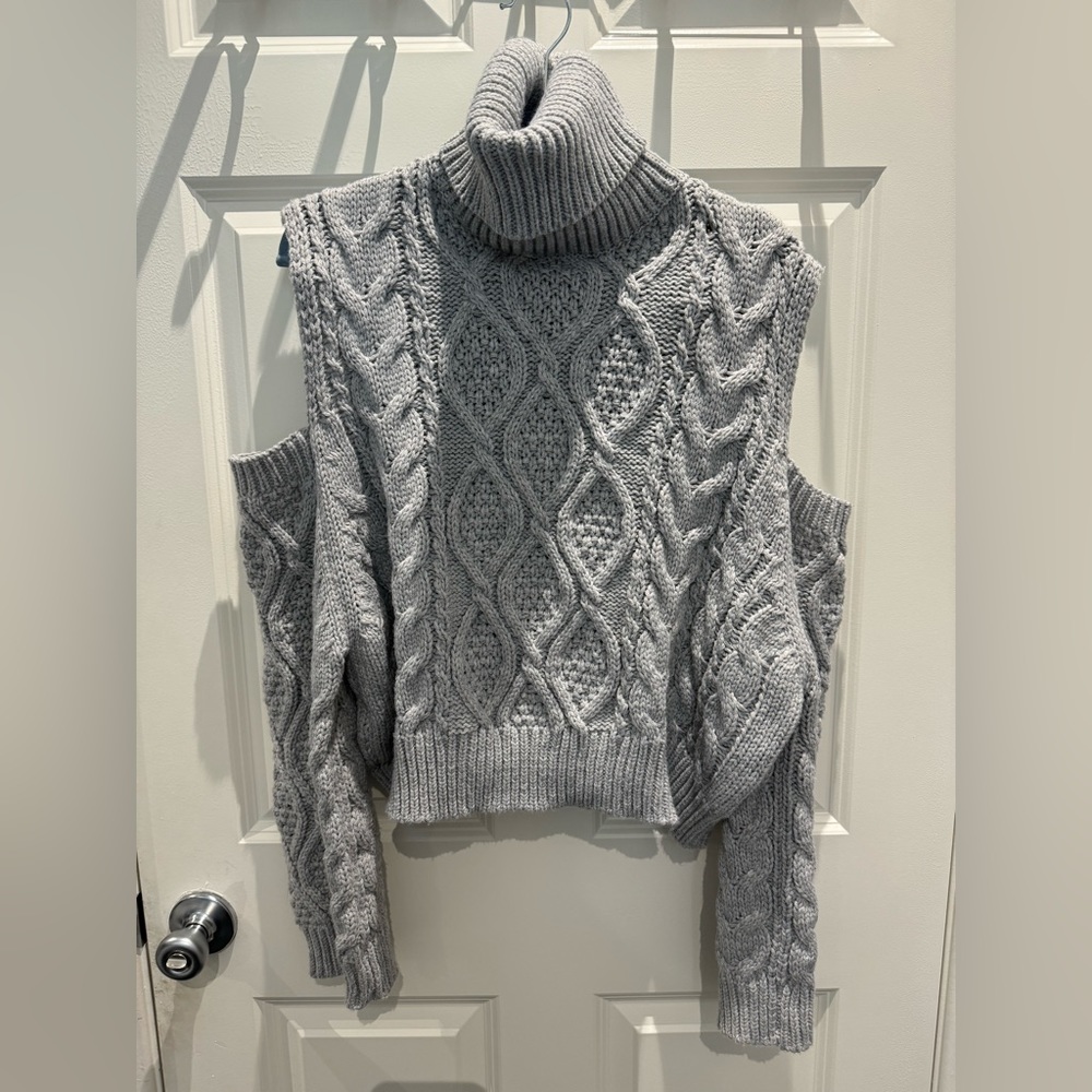 Gray La Lavon Turleneck Sweater with Holed Shoulders